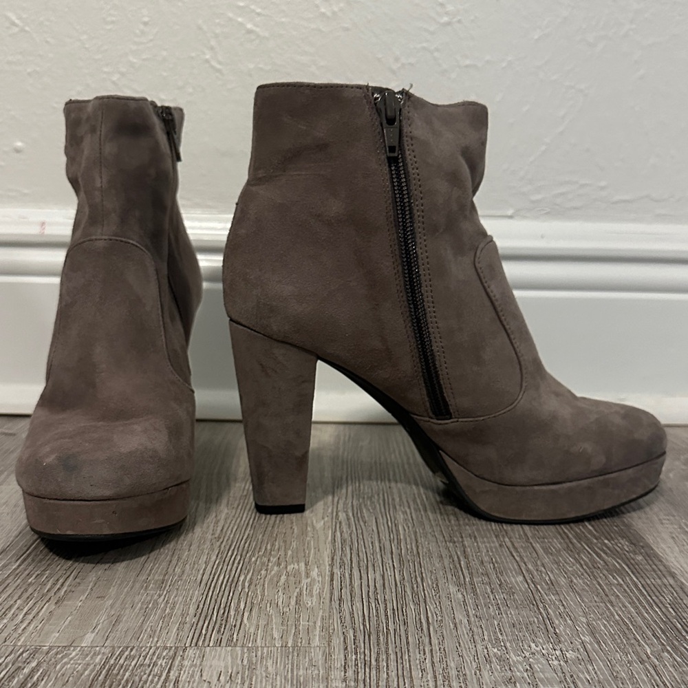 Giani Bernini Taupe Suede Heeled Boots
